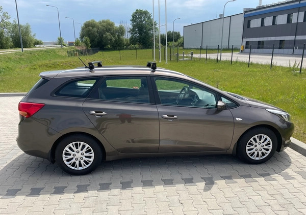 Kia Ceed cena 39500 przebieg: 159390, rok produkcji 2014 z Dzierżoniów małe 121